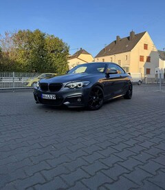 Bild des Angebotes BMW 220 220 i M Sport Coupé Garantie +Wartungspaket