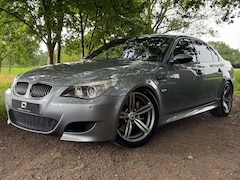 BMW M5 V10 Silbergrau Xenon Leder Navi HUD H&R