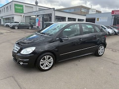 Bild des Angebotes Mercedes-Benz B 180 Sport Paket
