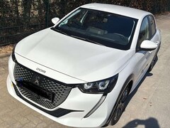Bild des Angebotes Peugeot e-208 208 Elektromotor 136 Allure Pack