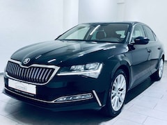 Bild des Angebotes Skoda Superb Lim. Ambition iV *1.H* R-KAM *NAVI* 8xALU
