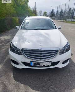 Bild des Angebotes Mercedes-Benz E 220 E-Klasse T-Modell Diesel T CDI DPF BlueEFFICIENCY