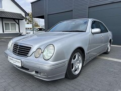 Bild des Angebotes Mercedes-Benz E 240 Avantgarde Automatik+Xenon+PDC+Alus+