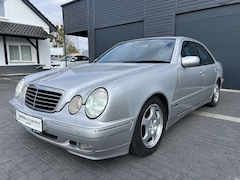Bild des Angebotes Mercedes-Benz E 240 Avantgarde Automatik+Xenon+PDC+Alus+
