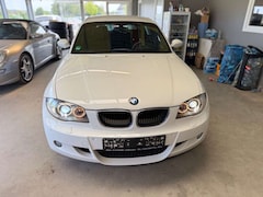 Bild des Angebotes BMW 120 i M-Paket / Xenon / Sitzheizung / 1 Hand