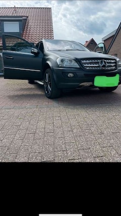 Bild des Angebotes Mercedes-Benz ML 320 CDI 4Matic 7G-TRONIC DPF