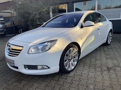 Bild des Angebotes Opel Insignia 2.0 Turbo OPC-LINE Cosmo 4x4 Weiss 2.H S-Heft Top