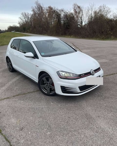 VW Golf GTI Performance BlueMotion Technology