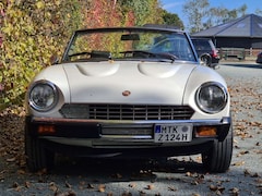 Fiat 124 Spider Mit vielen wertvollen Ersatzteilen