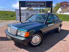 Bild des Angebotes Mercedes-Benz 190 D 2.5 Avantgarde verde (1 of 750) 2.Hand / S-Dach