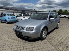 Bild des Angebotes VW Bora 2.8 V6 4motion *1.HAND*KLIMAA*SITZHZ*8-FACH