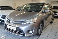 Bild des Angebotes Toyota Verso 1.6 D-4D SkyView 1.HAND*PANORAMA*KAMERA*AHK*NAVIGA