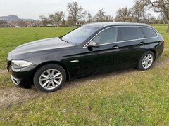 Bild des Angebotes BMW 528 5er Touring 528i Touring Sport-Aut.