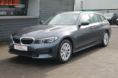 BMW 330 e Touring  xDrive Advantage *NAVI*LED*PDC*
