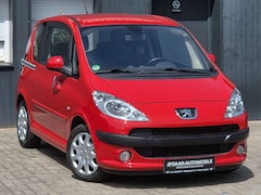 Peugeot 1007 Premium 1.6/CD/KLIMAAUTOMATIK/NUR 39495 KM