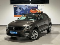 Bild des Angebotes VW T-Roc 1.5 TSI Style DSG ACC+KAMERA+NAVI+LED