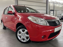 Bild des Angebotes Dacia Sandero Laureate 1.6 BENZIN 87 PS KLIMA 2TE/HAND AHK