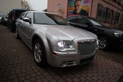 Bild des Angebotes Chrysler 300C Touring 3.5 AWD Wenig Km !!