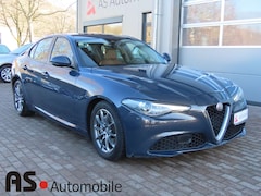 Bild des Angebotes Alfa Romeo Giulia 2.2 JTDM 2.Hd*Bi-Xen*Navi*SHZ*PDC