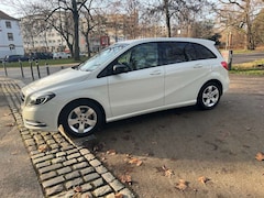 Bild des Angebotes Mercedes-Benz B 200 B 200 CDI Automatik/Navi/Bi Xenon/PDC/1Hand