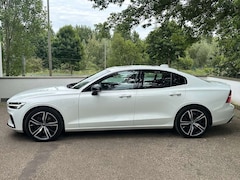 Bild des Angebotes Volvo S60 S60 T8 Plug-In AWD R Design Benzin/Elektro
