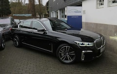 Bild des Angebotes BMW 740 740 d xDrive M Sport / Schiebedach & Top