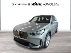 Bild des Angebotes BMW iX1 xDrive30 xLine DAB LED RFK Komfortzg. AHK
