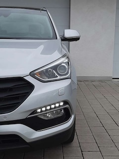 Bild des Angebotes Hyundai SANTA FE SantaFe blue 4WD Aut./Kam/Bi-Xen/Nav/Pano/Eu6