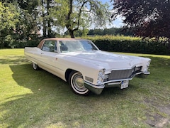 Bild des Angebotes Cadillac Deville Coupe