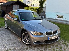 Bild des Angebotes BMW 325 d M-Paket+ACC+S.Dach+Keyless Go+Lichtpaket