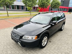 Bild des Angebotes Volvo XC70 LEDER ALU AHK 6-GANG SCHALTER TOP ZUSTAND