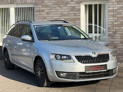 Bild des Angebotes Skoda Octavia 2.0 TDI Combi Style/AHK/SHZ/KLIMA/1.HAND