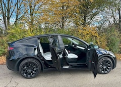 Bild des Angebotes Tesla Model Y LR Dual AWD/CPO/black&innen:white/EAP/20"/Ga=06.29