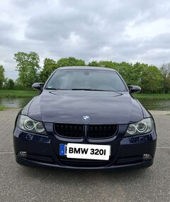 Bild des Angebotes BMW 320 E90 in Sehr guter Zustand und Voll Ausstattung!
