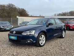 Bild des Angebotes VW Jetta VI 2.0 TDI Match PDC Sitzh. Teilleder