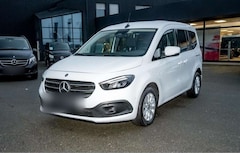 Bild des Angebotes Mercedes-Benz T-Class T 180 d STYLE  LED TOTW. KLIMAUT SITZH KAMERA