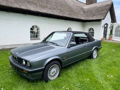 Bild des Angebotes BMW 325 i Cabrio Automatik Leder Klima H-Kennzeichen