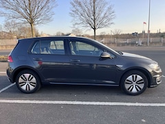 Bild des Angebotes VW e-Golf 36kwh Akku, CCS, Assistentzsysteme