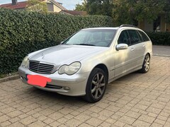 Bild des Angebotes Mercedes-Benz C 320 C 320 T 4Matic Avantgarde