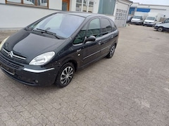 Bild des Angebotes Citroen Xsara Picasso 1.6 16V Exclusive *PDC* Service neu -TÜV NEU