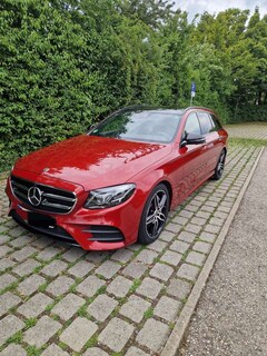 Bild des Angebotes Mercedes-Benz E 400 E 400 4Matic (213.271)
