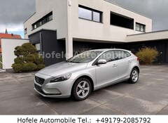 Bild des Angebotes Volvo V40 Kinetic**TEMPO/NAVI/KLIMA**