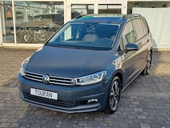 Bild des Angebotes VW Touran Comfortline TSI 7-Sitzer ACC Pano Family IQ-Light