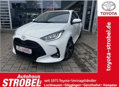 Bild des Angebotes Toyota Yaris Hybrid 116 1.5 VVT-i Teamplayer (XPA1)