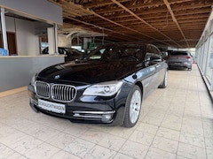 Bild des Angebotes BMW 750 Ld xDrive*BI-XEN*HEAD-UP*NAVI-PROF*SOFTCLOSE*