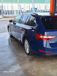 Bild des Angebotes Skoda Superb Combi 2.0 TDI Green tec Best Of