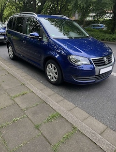Bild des Angebotes VW Touran 1.6 Freestyle