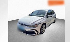 Bild des Angebotes VW Golf VIII R-Line 1.5 eTSI 7-DSG AHK KAMERA
