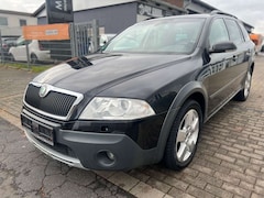 Bild des Angebotes Skoda Octavia Combi Scout 4X4 TÜV NEU AHK XENON 2.HAND