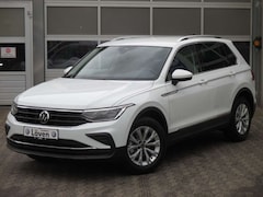 Bild des Angebotes VW Tiguan 1.5 TSI DSG Life|AHK|NAVI|5JGAR|SHZ|LED